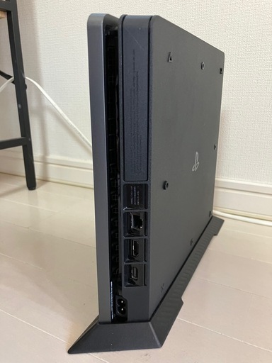 PlayStation 4 Slim (CUH-2200)