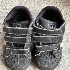 キッズ　スニーカーの画像