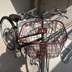 27インチ自転車　7段変速ギア・自動点灯ライトあり　モスグリーンの画像