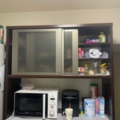 食器棚／キッチンボードの画像