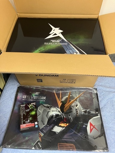 【お取引先決定】PG UNLEASHED 1/60 νガンダム＋LEDユニット、限定バッグ