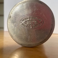 アンティーク錫製花瓶の画像