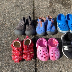 子供靴7点セットの画像