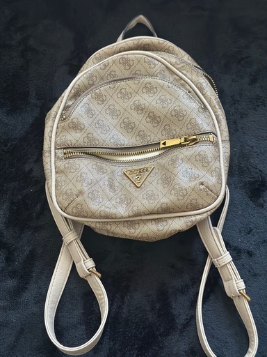 GUESS リュック
