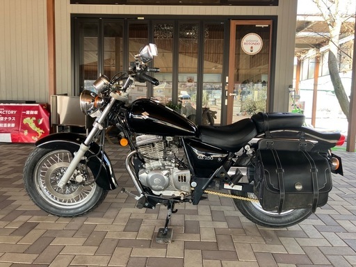 SUZUKI マローダー250 NJ48A 低走行車　 動画あり　油脂類交換　バッテリー新品　シート表皮張り替え　ドライブチェーン交換　サイドバック SUZUKI マローダー250 NJ48A 低走行車 動画あり油脂類交換バッテリー