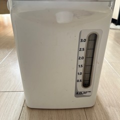 ピーコック 電気ポット 4.0リットル お手入れ簡単 ステンレス 内容器 エアーポット 保温ポット 湯沸かしポット ホワイトの画像