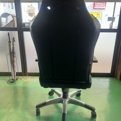 ゲーミングチェア　AKRacingngの画像