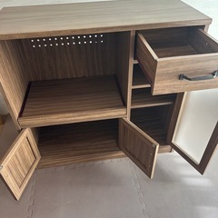 SESAMI家具 食器棚 ロータイプの画像