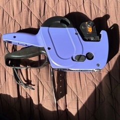 未使用ラベル付。ハンドラベラー　SATO uno 1Wの画像