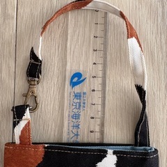 新品　三毛猫　スマホポーチ　の画像