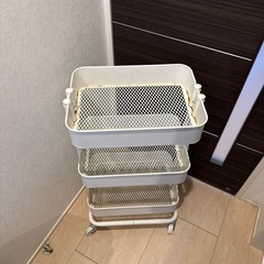 3段ラックの画像