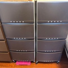 衣装ケースの画像