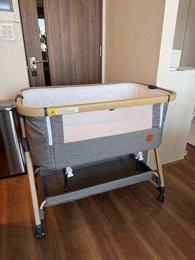HZDMJベビーベッド (una) 六本松のベビー用品《ベビーベッド、家具》の