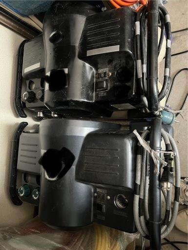 マキタ　常圧コンプレッサーAC２２０　　11L