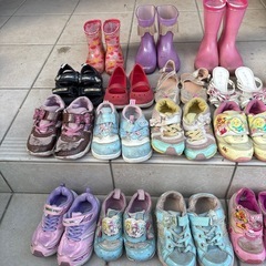 【状態悪い】子供くつ16〜18cmの画像