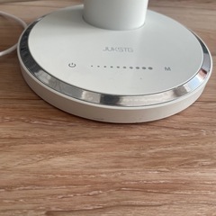 卓上ライトの画像