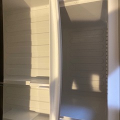 シャープ2009年製　冷蔵庫SJ-14R黒の画像