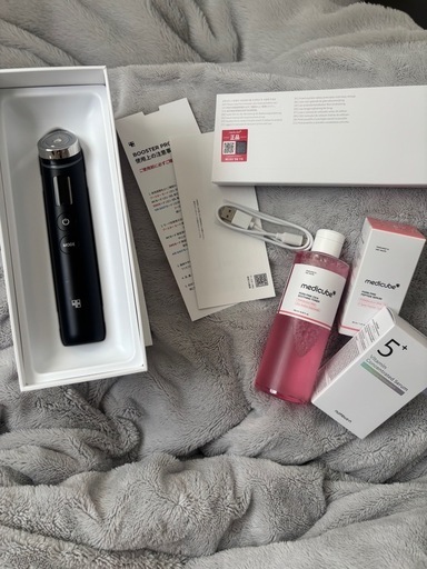 メディキューブ美顔器　　新品未使用美容液セット