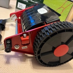 カインズの「刃調整のいらない手動式芝刈機　20cm」 の画像