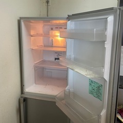 【引き取り可能な方限定】三菱ノンフロン冷蔵冷凍庫256Lの画像