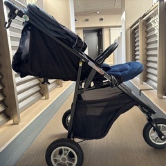 アップリカ　３輪ベビーカーの画像