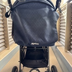 アップリカ　３輪ベビーカーの画像