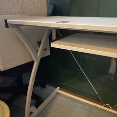 ライティングデスク　オフィス　机の画像