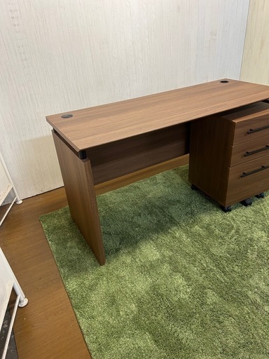 【リユース☆エコちょっぷ】美品☆ニトリ　デスク　　袖机付き