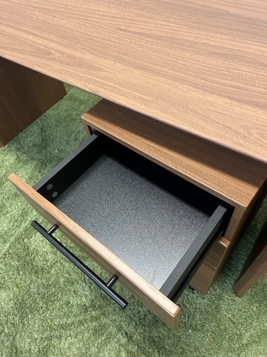 【リユース☆エコちょっぷ】美品☆ニトリ　デスク　　袖机付き