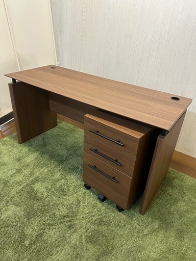 【リユース☆エコちょっぷ】美品☆ニトリ　デスク　　袖机付き