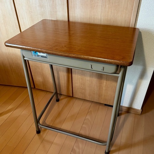 コクヨ 学習机 学校机 勉強机 (yyytgscn) 西岐阜のテーブル《学習机