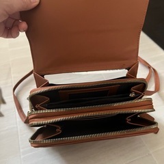 カバン(財布)の画像