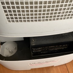 シャープ 加湿セラミックファンヒーターの画像