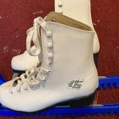 アイススケート靴 ◾︎サイズ20cmの画像