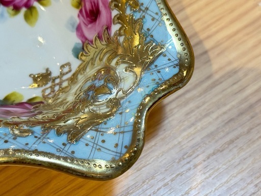 B8031【オールドノリタケ】金盛 金彩 オーバルトレイ 小物入れ メープルリーフ印 B8031【オールドノリタケ】金盛 金彩 オーバルトレイ 小物入れ