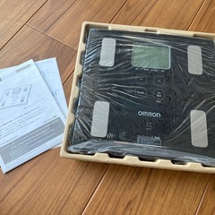 体重体組成計 OMRON オムロン Karada Scan 227Tの画像