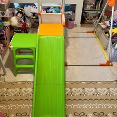 3/1まで　子供用ジャングルジム・滑り台・ブランコ・鉄棒の画像