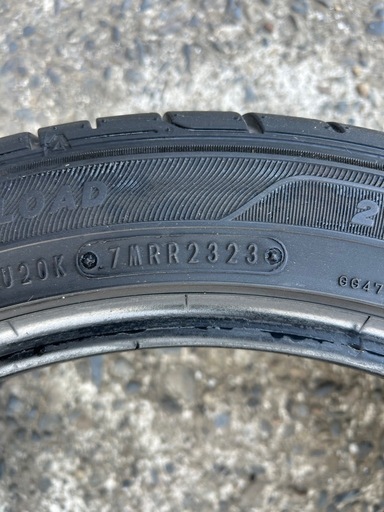 タイヤ2本セット215/45-17