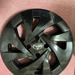 トヨタアクア純正ホイールキャップ14インチ
の画像