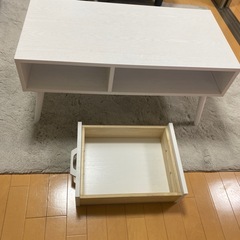 木製テーブル　引き出し付きの画像