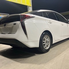 プリウス 車検2年付き！ハイブリッド交換済み！の画像