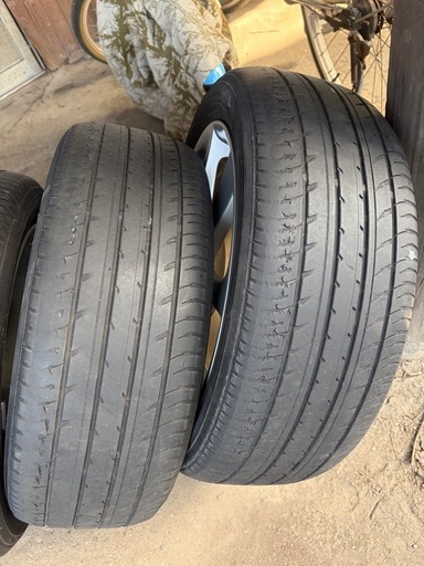 トヨタ純正ホイール付タイヤ
