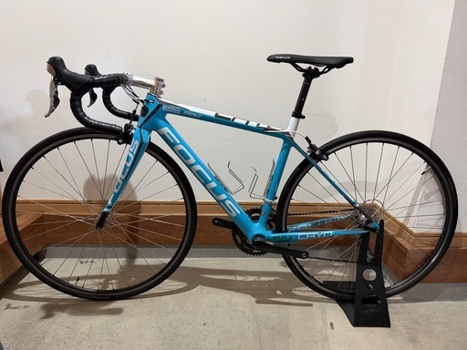 フルカーボンロードバイク　　　　　　　　　FOCUS CAYO TEAM AG2R