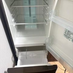 Panasonic パナソニック冷蔵庫茶色の画像