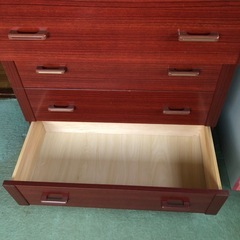 6段収納のタンスの画像