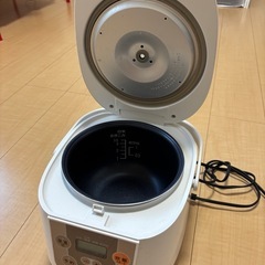 炊飯器の画像