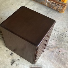 木製収納ボックスの画像