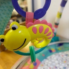 カラフルな動物モチーフ ベビージムの画像