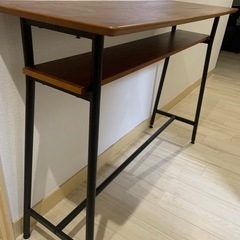 カウンターテーブルの画像
