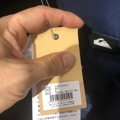 クイックシルバー　ダウン　紺色
の画像